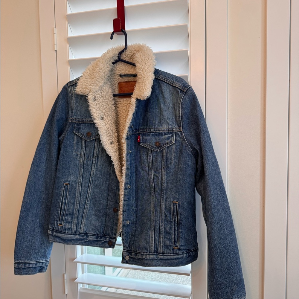 Sherpa Lined Levis Denim Jacket